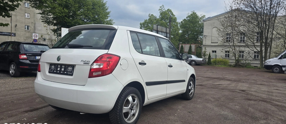 Skoda Fabia cena 14900 przebieg: 180500, rok produkcji 2009 z Narol małe 46